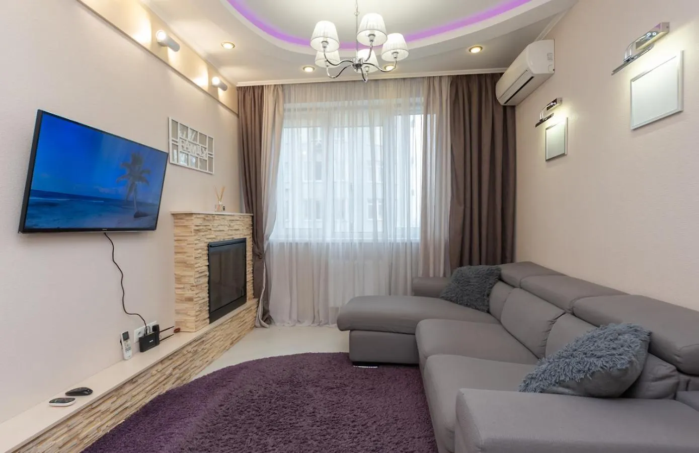 Beautiful 1 Bedroom Apartment On 1 Feodoseevskaya Street Kijev Ukrajna
