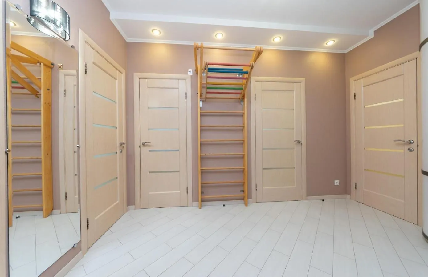 Beautiful 1 Bedroom Apartment On 1 Feodoseevskaya Street Kyjev